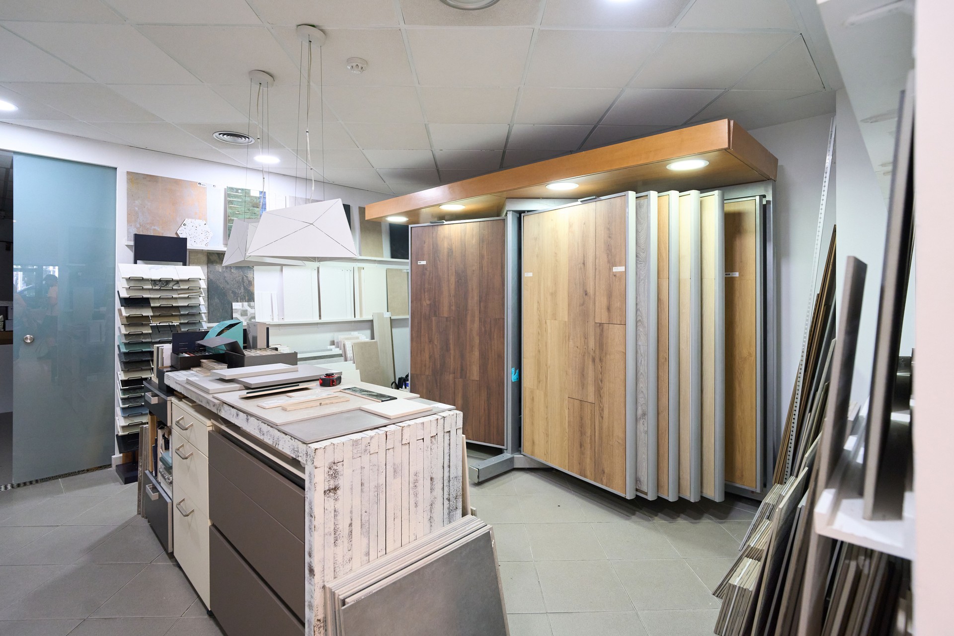 Modern showroom with various floor and wall coverings displayed
